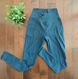 BUFF BUNNY CANDID CROSS WAIST LEGGINGS